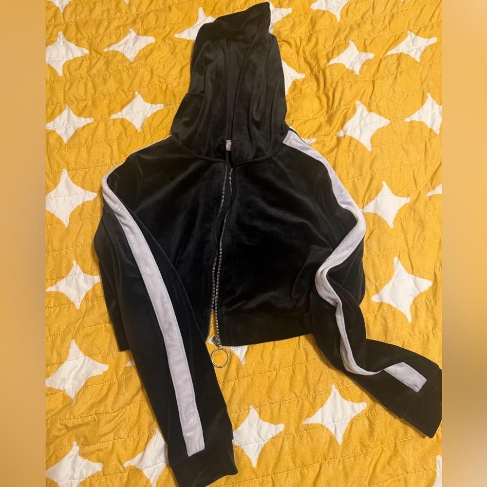 Cropped Velvet Zip-Up Hoodie